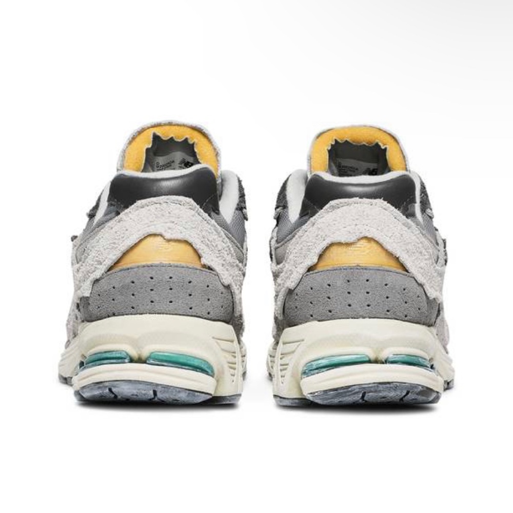 New Balance 2002R 'Rain Cloud - Picture 4 of 6